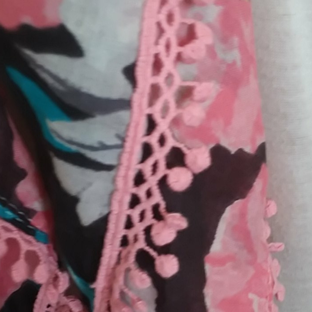 Aeropostle Floral Scarf - Picture 5 of 7